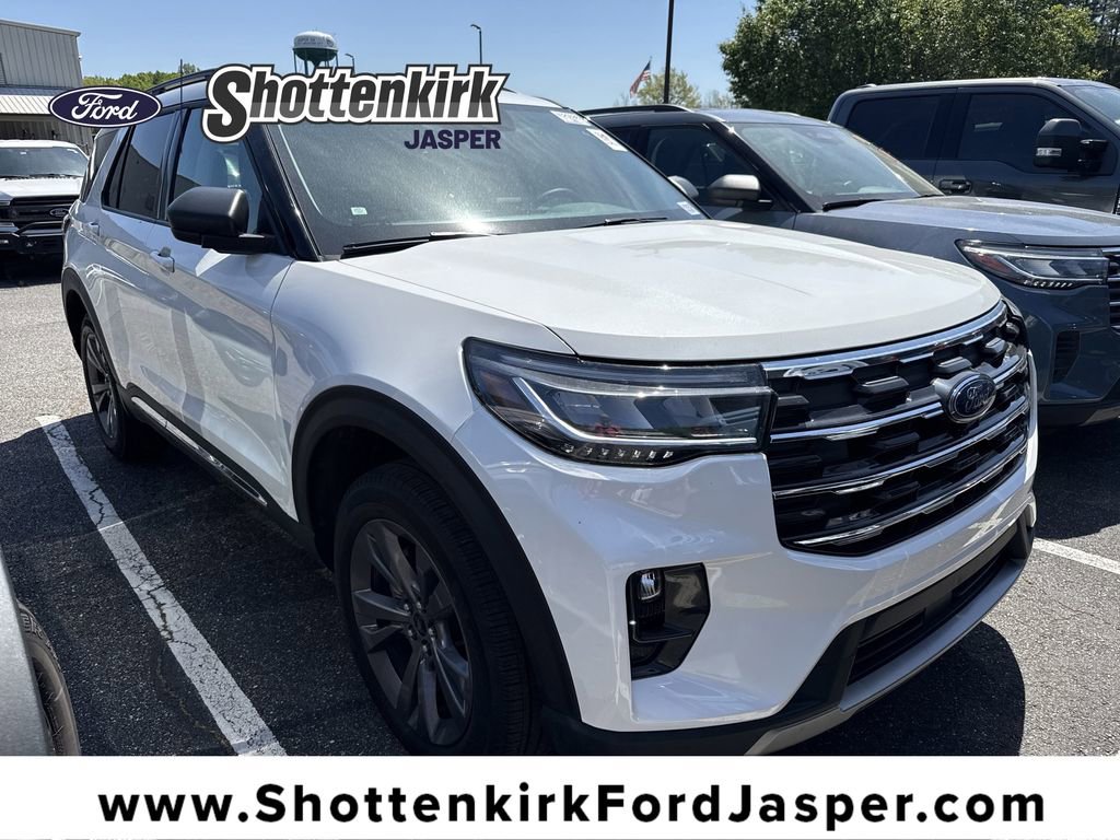 Used 2025 Ford Explorer Active w/ Active Comfort Package AWD/4WD image 1