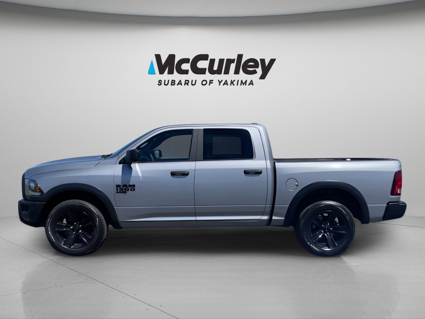 Used 2024 RAM 1500 Classic Warlock AWD/4WD image 3