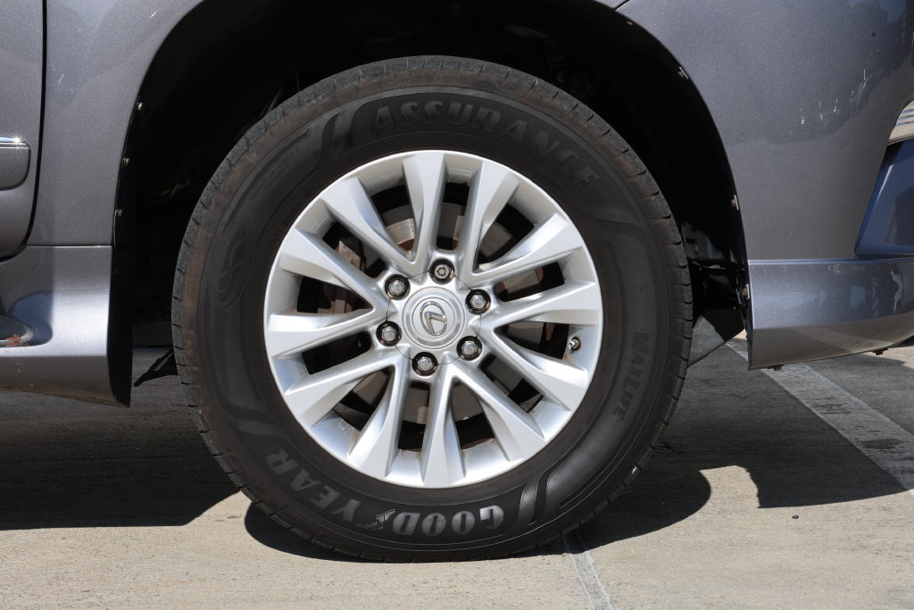 Used 2016 Lexus GX 460 w/ Premium Package AWD/4WD image 7
