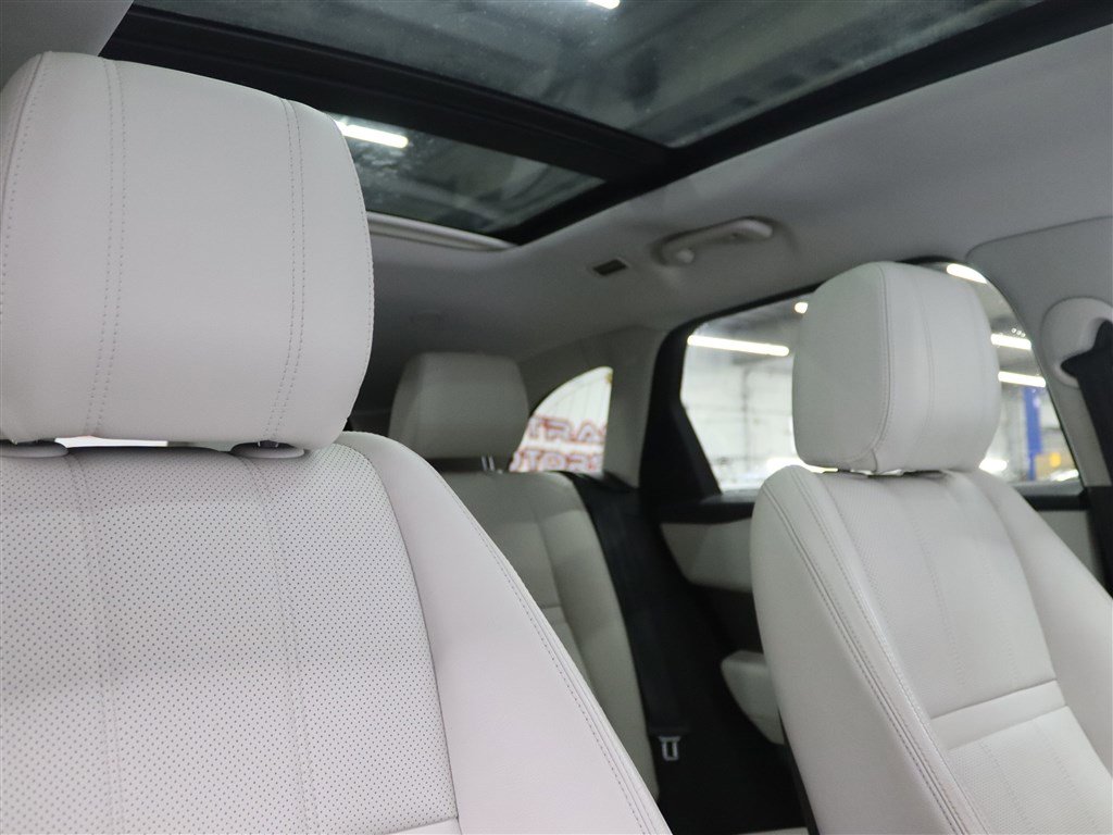 Used 2021 Land Rover Range Rover Velar S AWD/4WD image 22