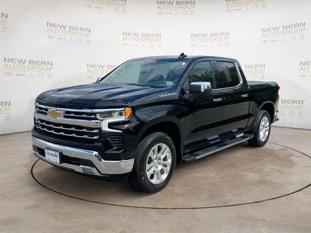 Used 2025 Chevrolet Silverado 1500 LTZ AWD/4WD image 1