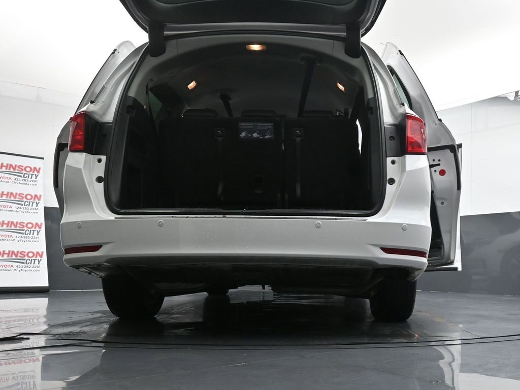 Used 2023 Honda Odyssey Touring image 47