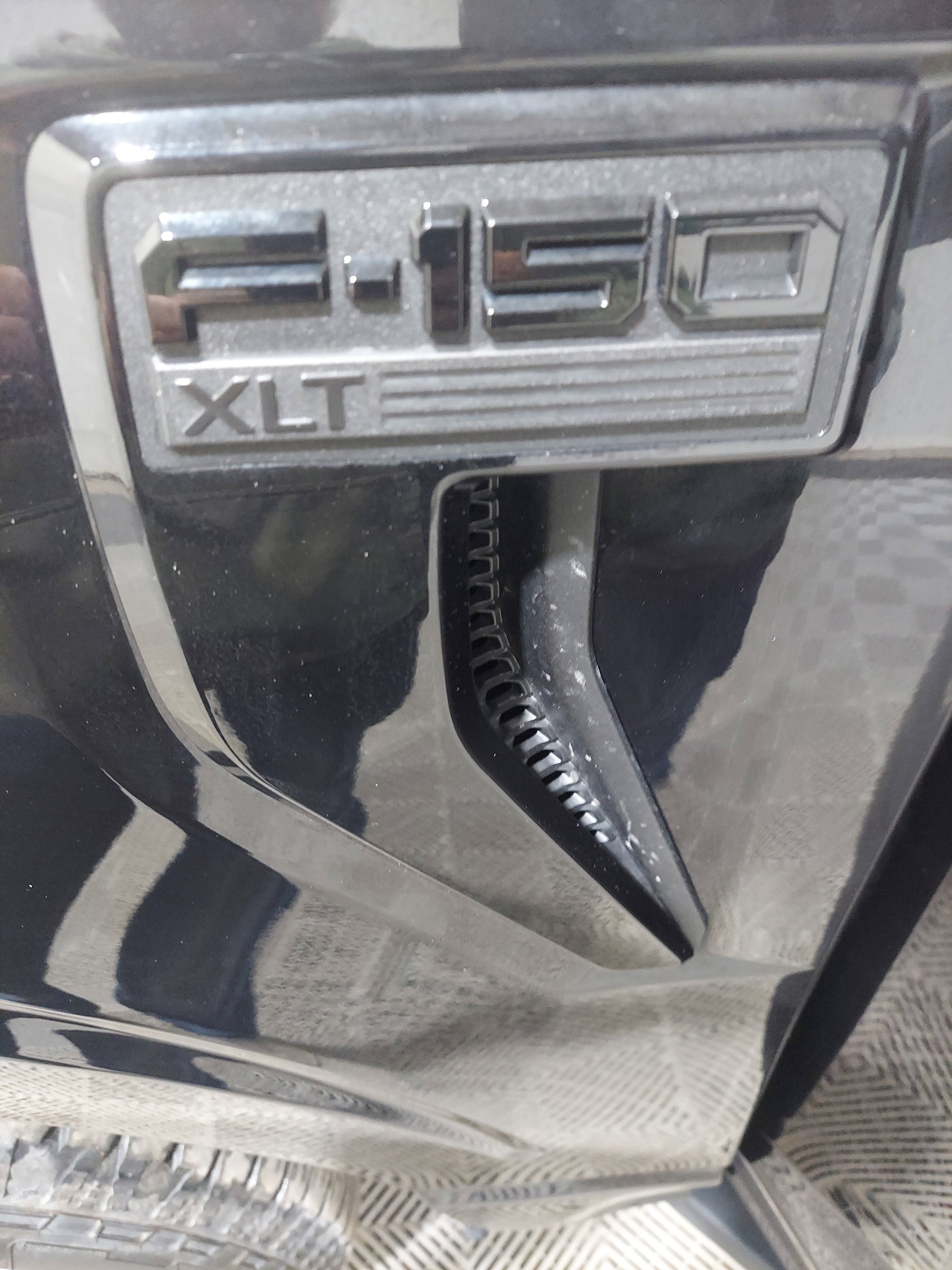 Used 2025 Ford F150 XLT w/ Equipment Group 301A Standard AWD/4WD image 5