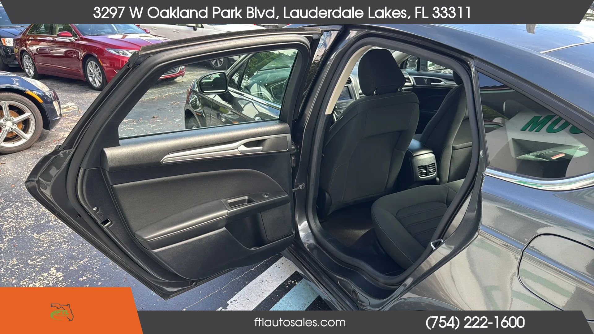 Used 2020 Ford Fusion SE image 25