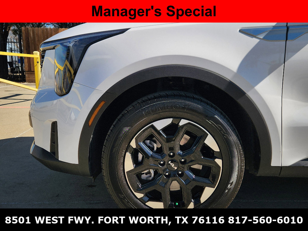 New 2025 Kia Sorento S image 6