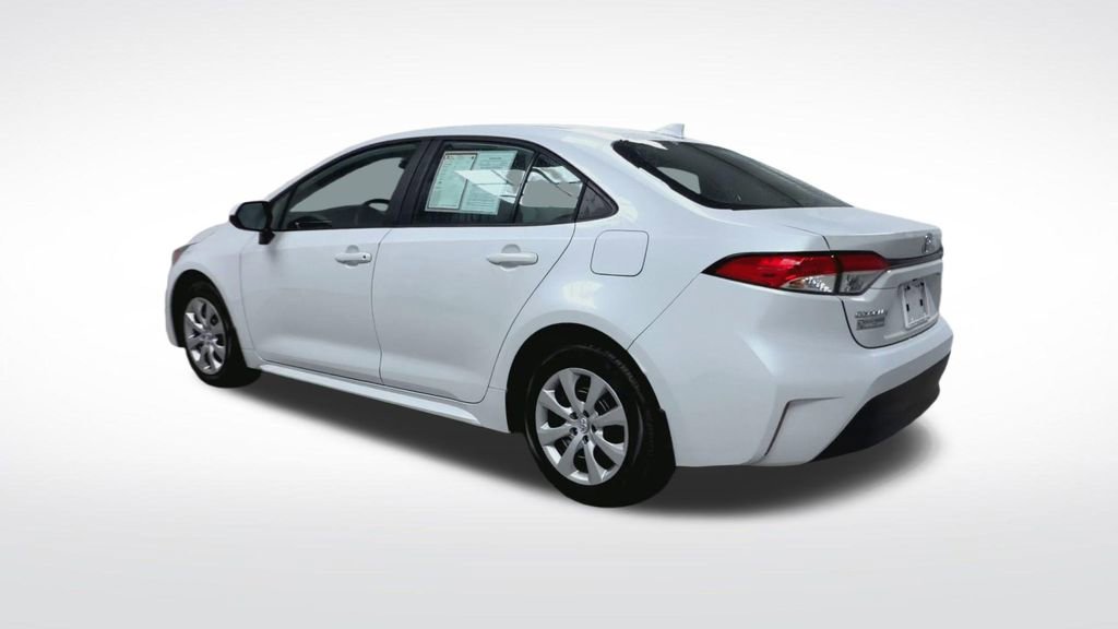Certified 2025 Toyota Corolla LE image 7