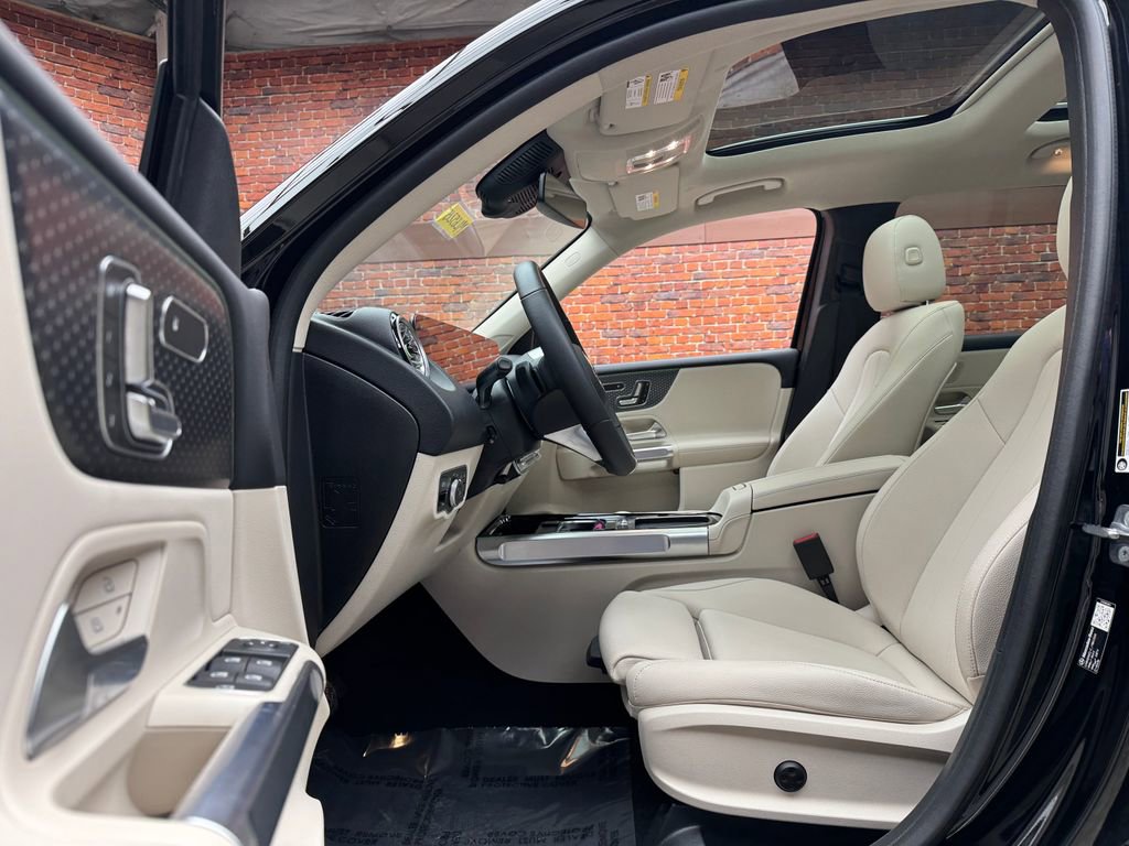 Used 2026 Mercedes-Benz GLB 250 4MATIC image 20