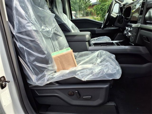 New 2025 Ford F350 Lariat w/ Lariat Ultimate Package image 13