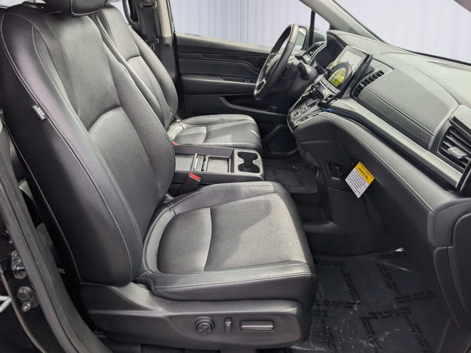 Used 2023 Honda Odyssey Touring image 9
