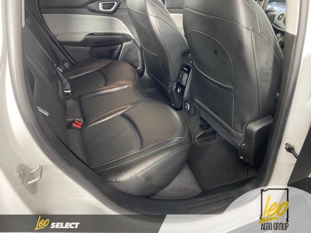 Used 2022 Jeep Compass Latitude image 14