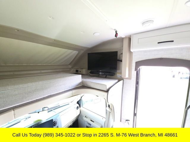 Used 2026 Ford E-450 and Econoline 450 Super Duty w/ Motorhome Prep Package RWD image 20