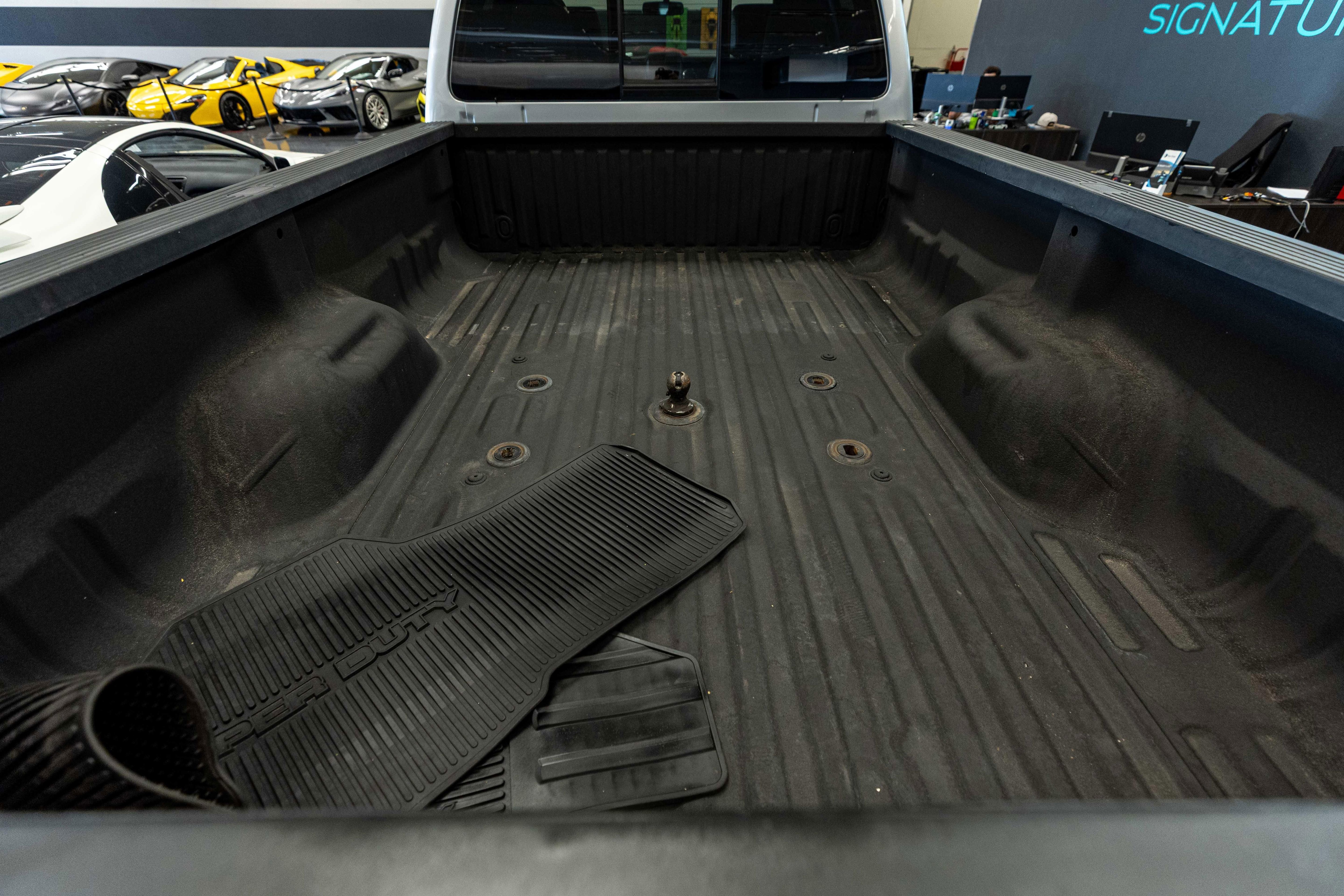 Used 2016 Ford F450 Lariat w/ Lariat Ultimate Package AWD/4WD image 8