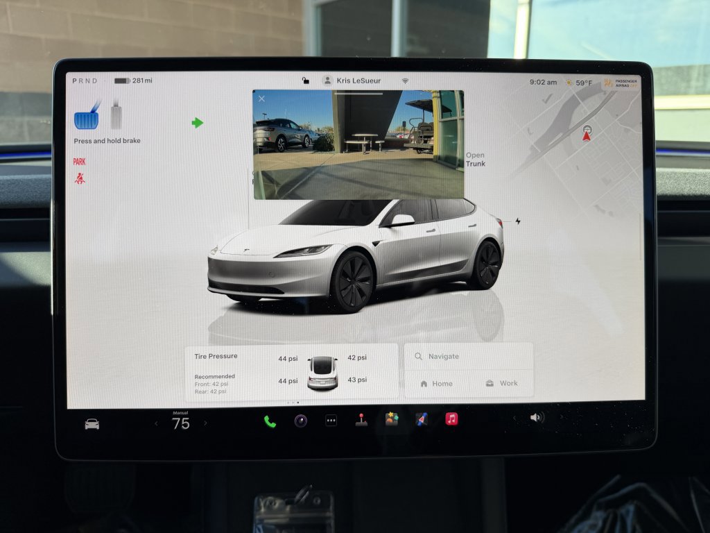 Used 2025 Tesla Model 3 image 29