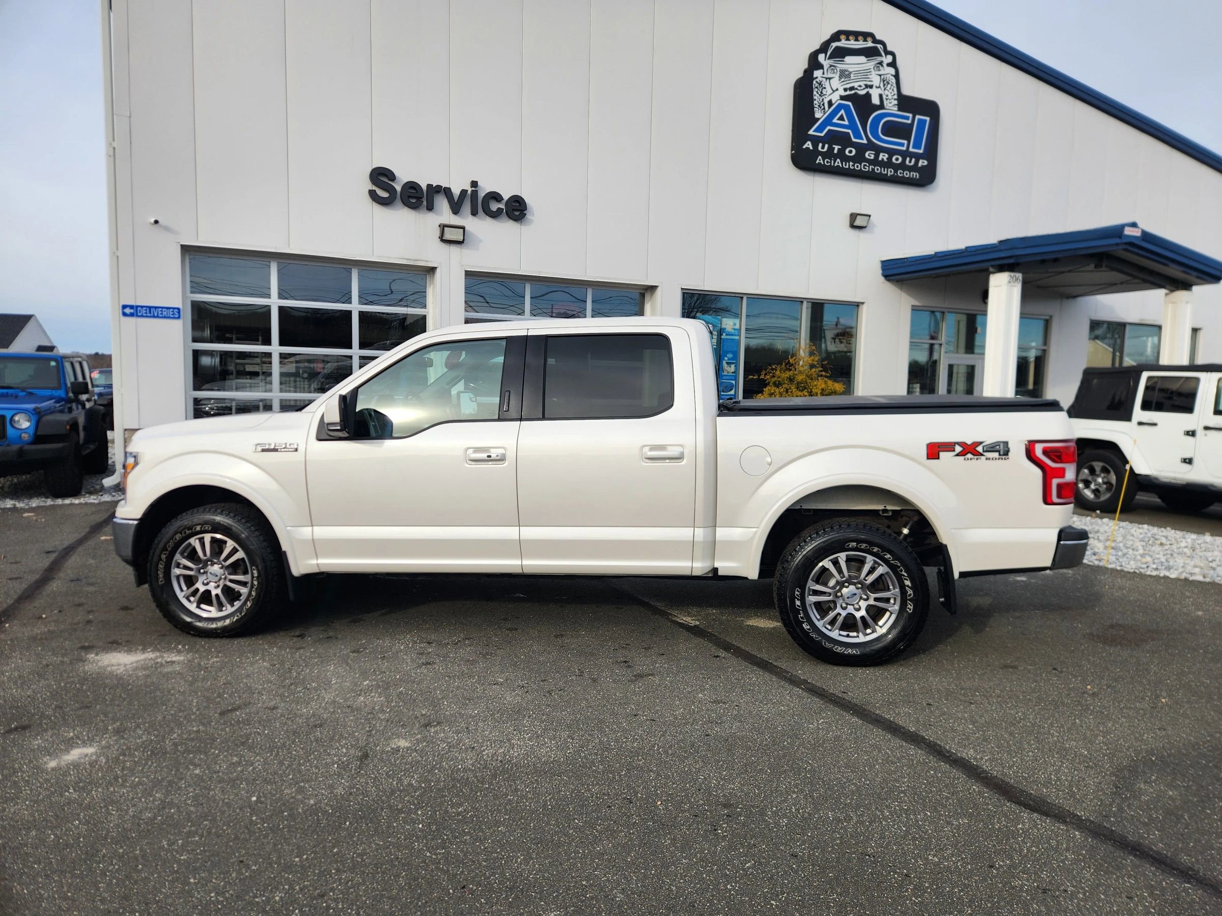 Used 2018 Ford F150 Lariat w/ FX4 Off-Road Package image 10