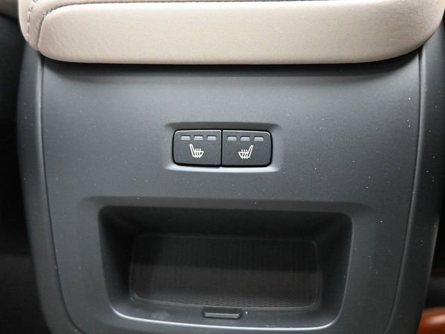 New 2026 Volvo XC60 B5 Plus w/ Protection Package Premier image 34