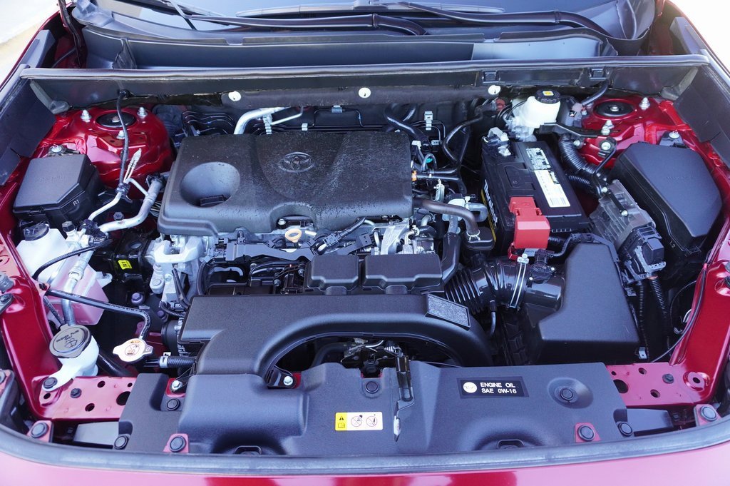 Used 2020 Toyota RAV4 XLE image 24