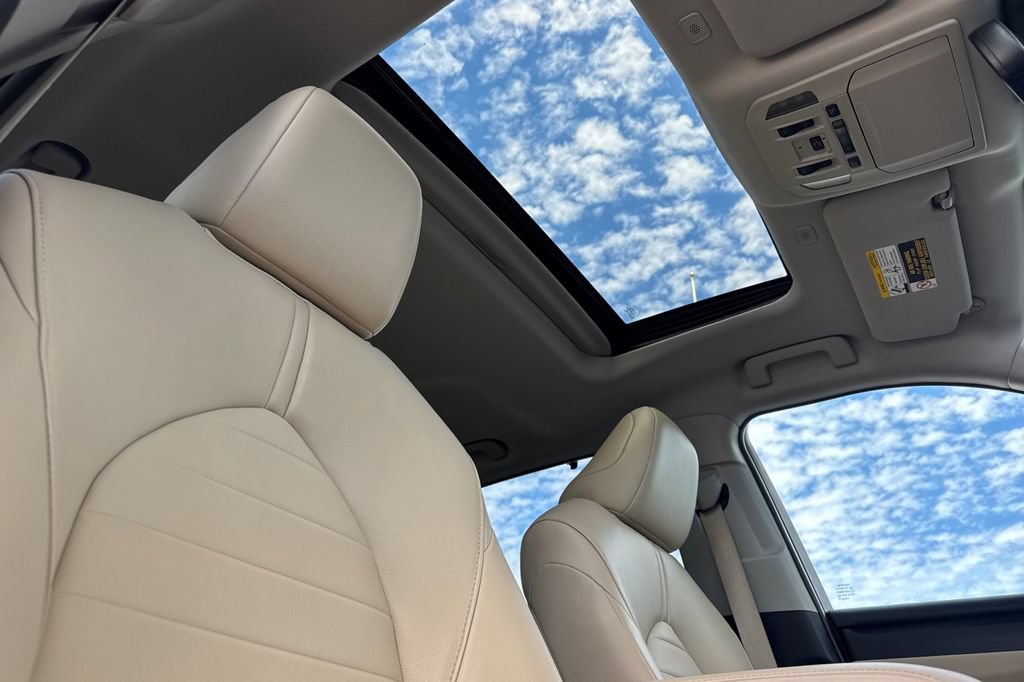 Certified 2025 Toyota Highlander XLE AWD/4WD image 17