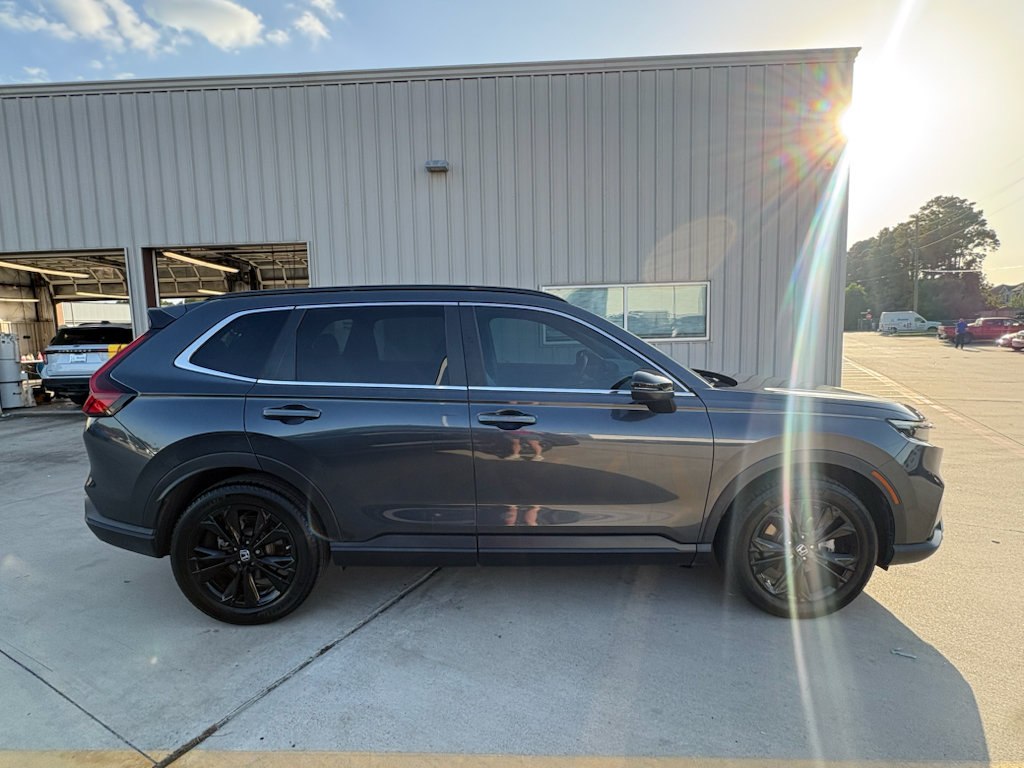 Certified 2025 Honda CR-V Sport Touring image 9