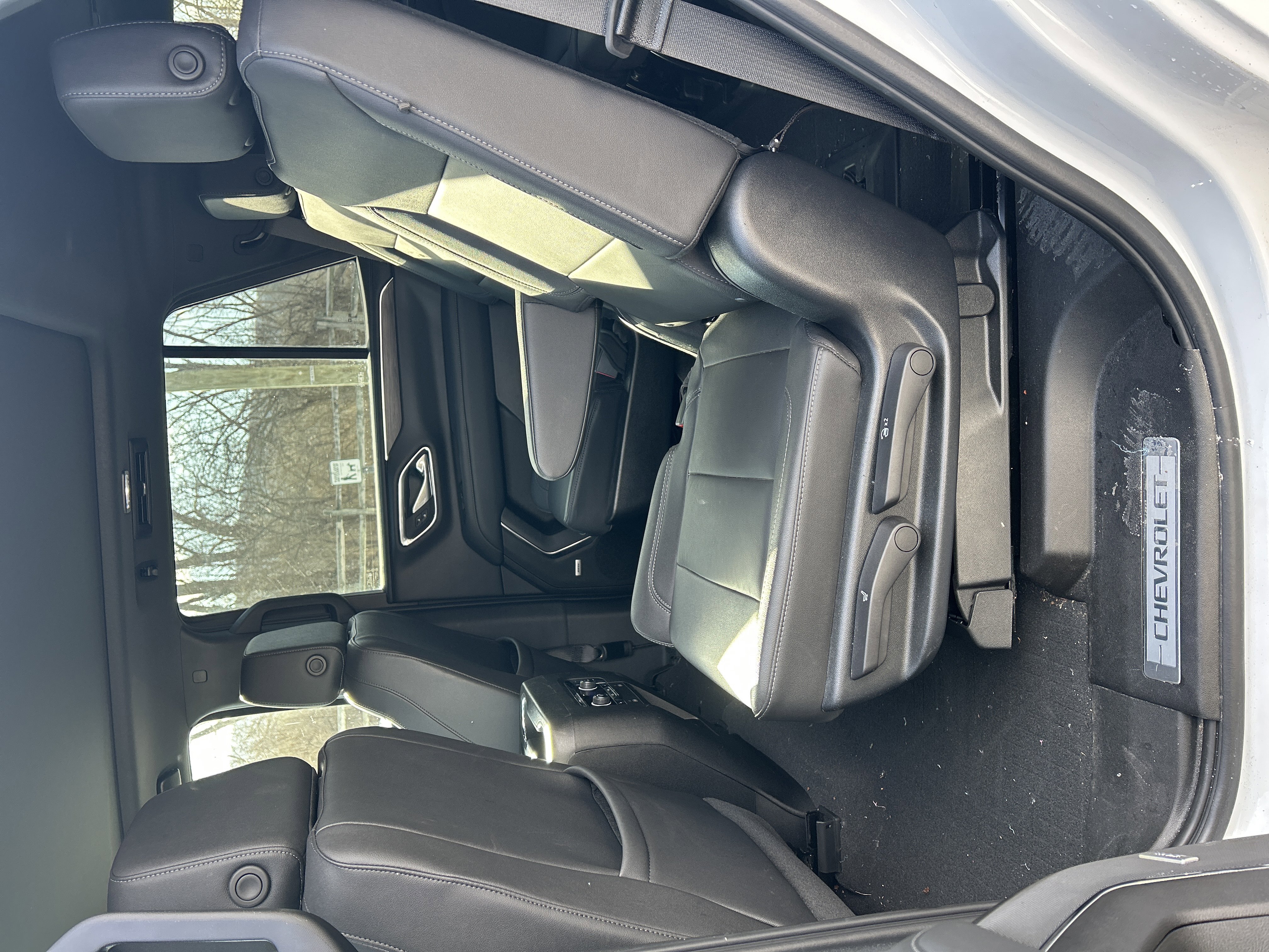 Used 2023 Chevrolet Tahoe Z71 w/ Luxury Package image 16