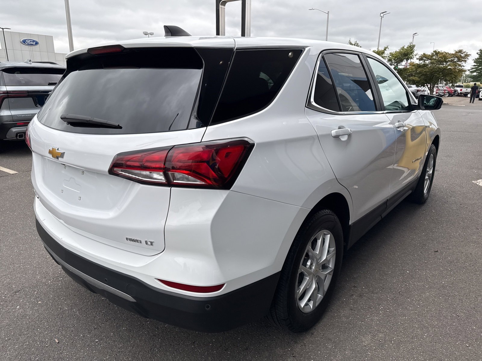 Used 2024 Chevrolet Equinox LT image 6