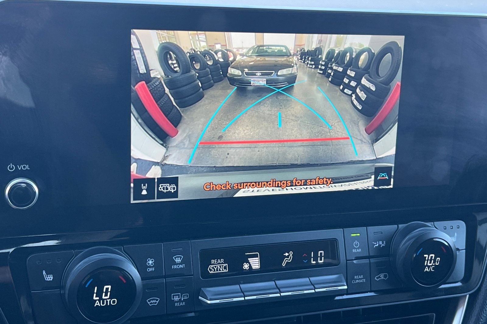 Used 2024 Toyota Grand Highlander AWD image 17
