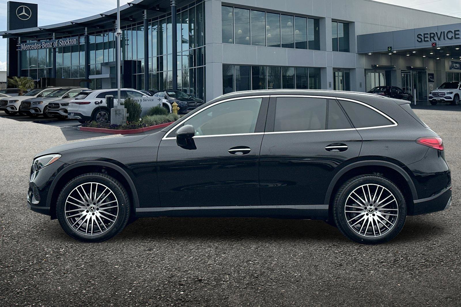 New 2026 Mercedes-Benz GLC 300 4MATIC image 7