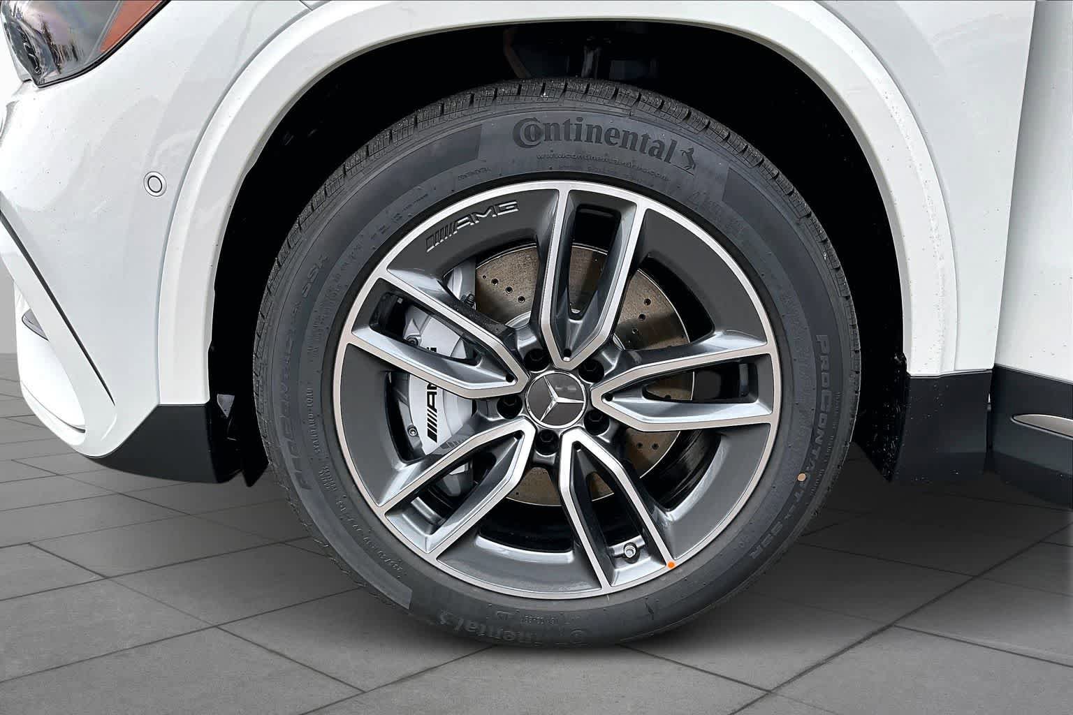 New 2026 Mercedes-Benz GLA 35 AMG 4MATIC image 11