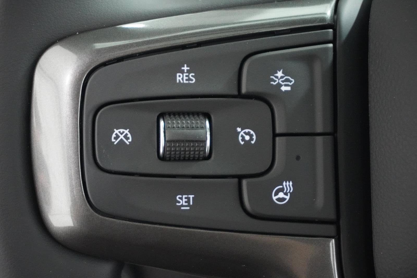 New 2026 Chevrolet Silverado 2500 ZR2 w/ LPO, Dark Essentials Package image 17