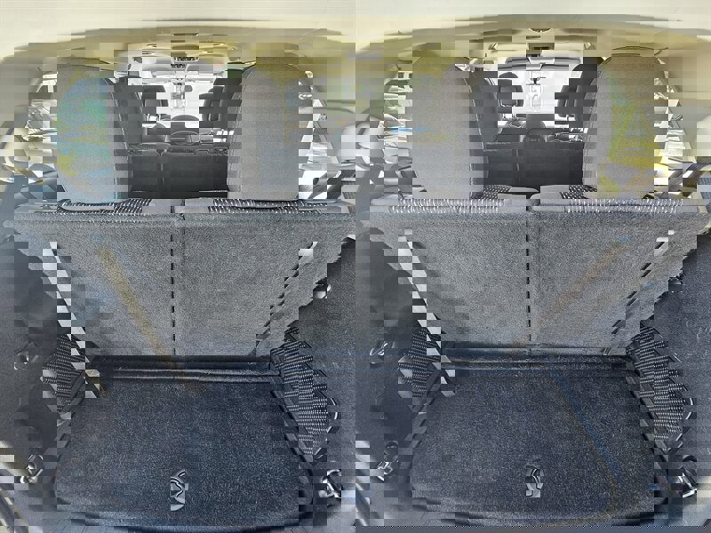 Used 2015 Dodge Journey SXT w/ Flexible Seating Group image 7