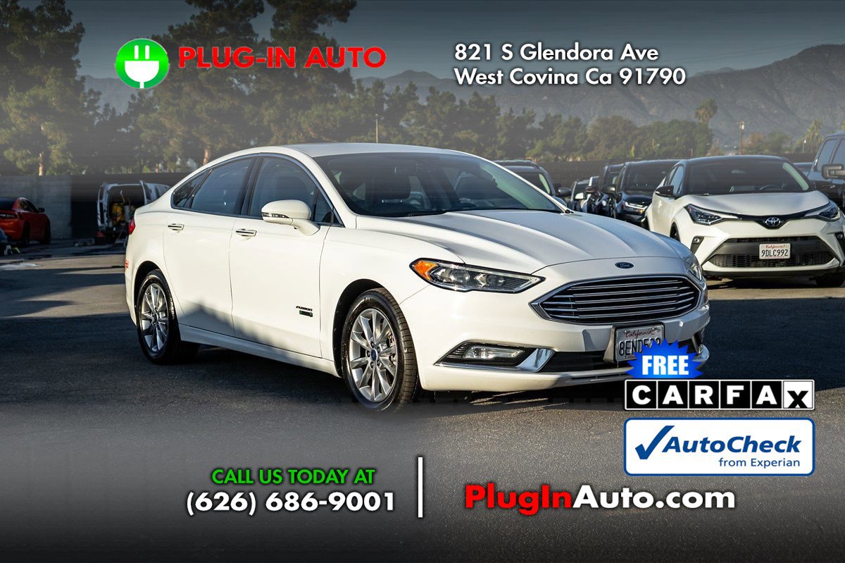 Used 2018 Ford Fusion Energi Titanium image 3