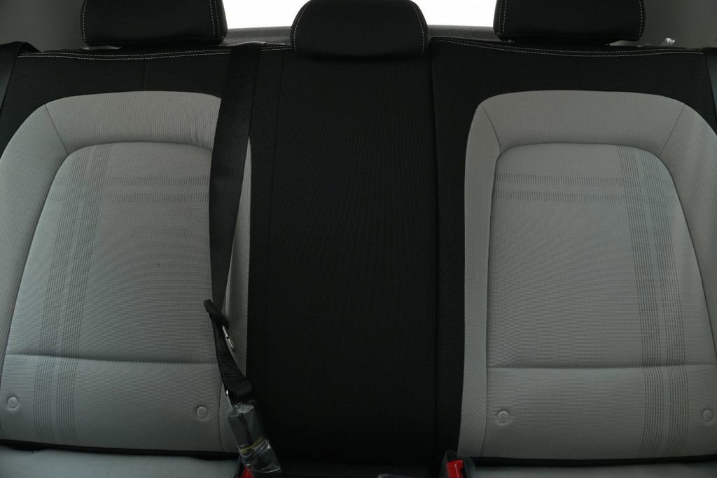 New 2025 Hyundai Venue SEL image 27