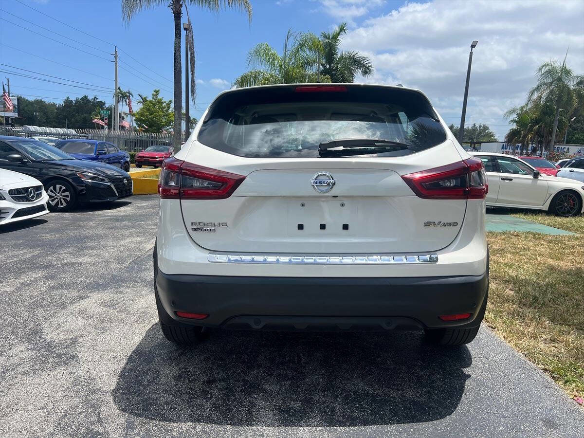 Used 2020 Nissan Rogue Sport SV w/ Technology Package AWD/4WD image 6