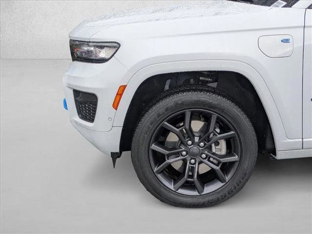 Used 2023 Jeep Grand Cherokee 30th Anniversary AWD/4WD image 23