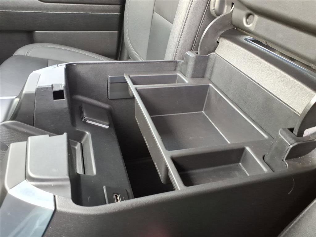 Used 2024 Chevrolet Silverado 1500 LT Trail Boss w/ Convenience Package II image 28