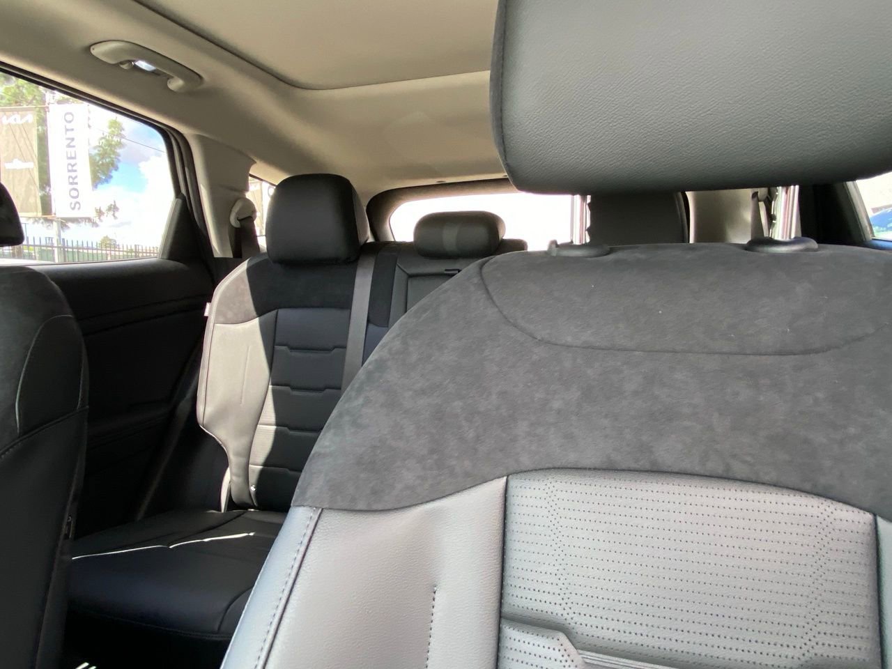 New 2026 Kia Sportage SX FWD image 14