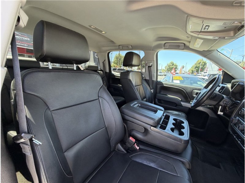 Used 2017 Chevrolet Silverado 1500 LT w/ All Star Edition AWD/4WD image 32