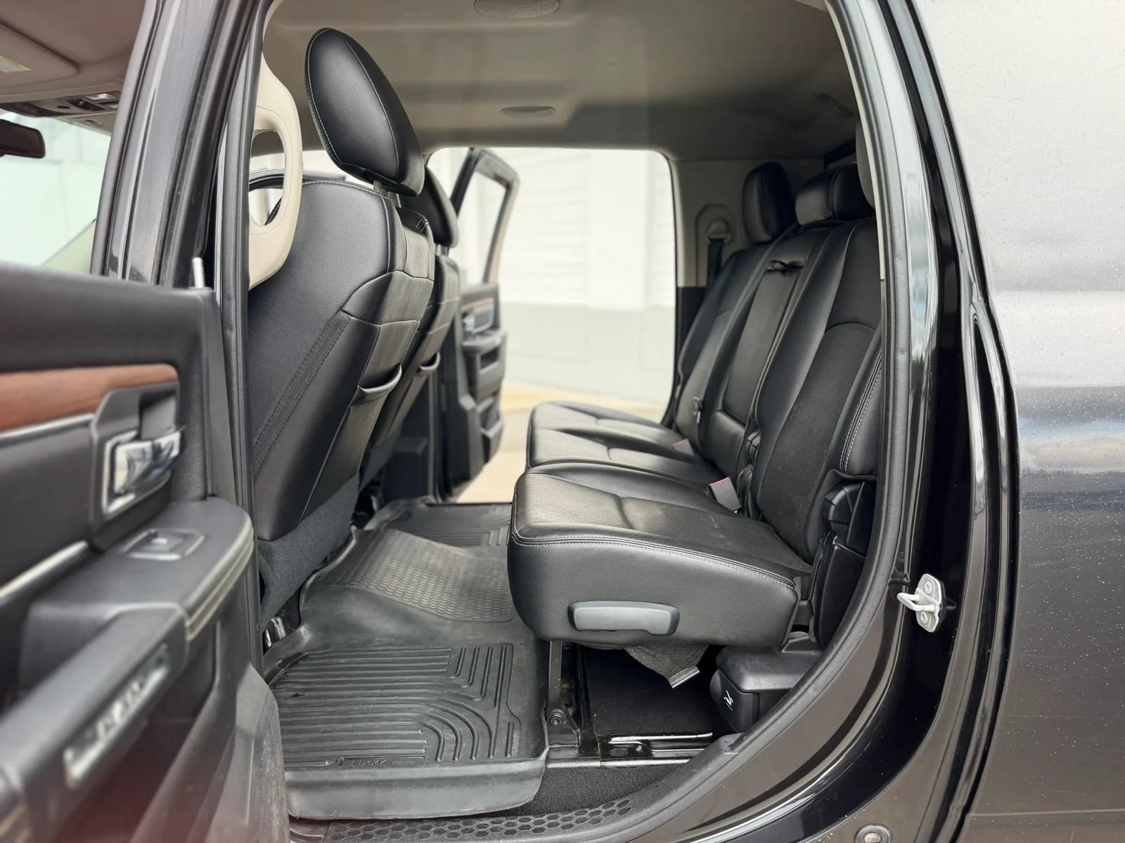 Used 2016 RAM 2500 Laramie AWD/4WD image 21