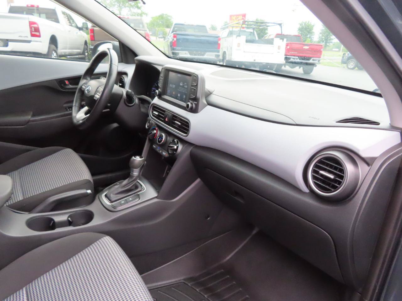 Used 2019 Hyundai Kona SEL w/ SEL Tech Package 02 FWD image 45