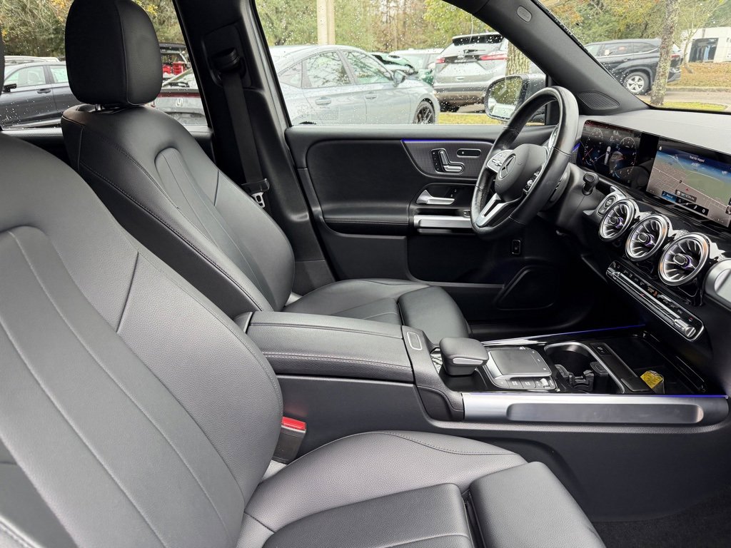 Used 2022 Mercedes-Benz GLB 250 GLB 250 image 9