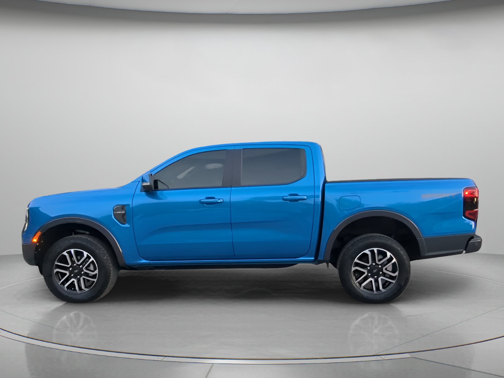 Used 2024 Ford Ranger Lariat w/ Trailer Tow Package RWD image 18