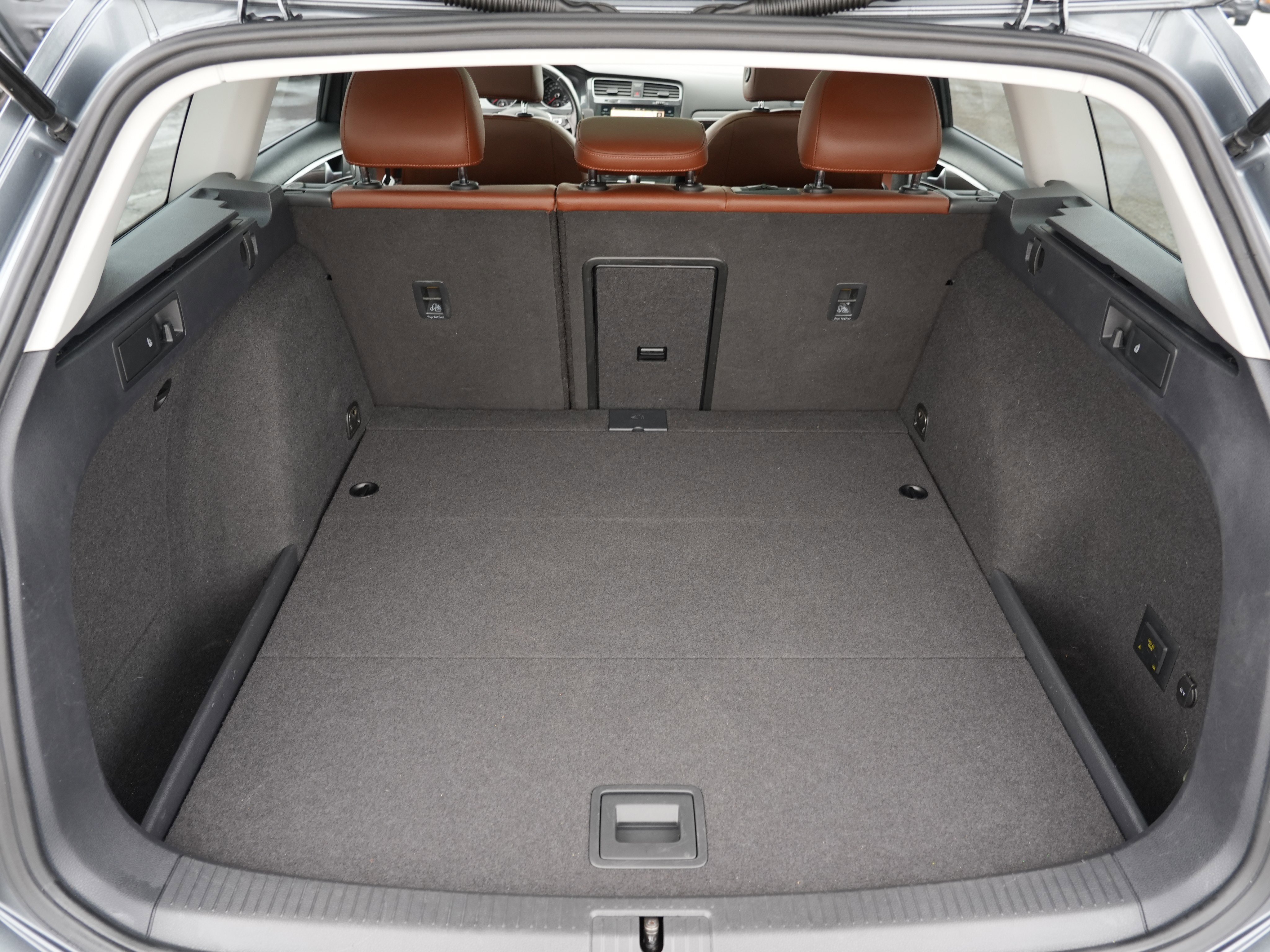 Used 2018 Volkswagen Golf Alltrack SEL image 28