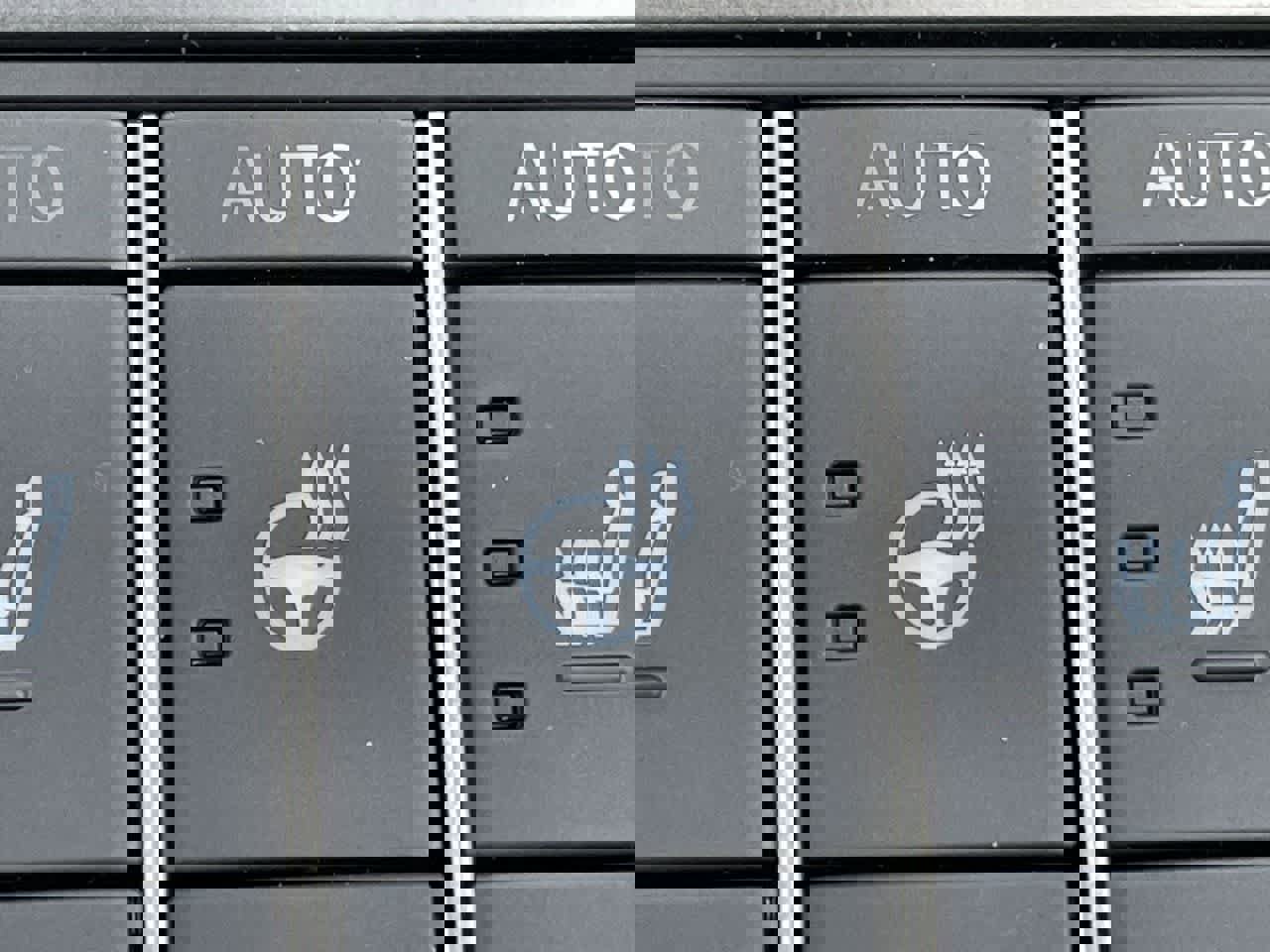 Used 2025 Lexus UX 300h AWD image 23