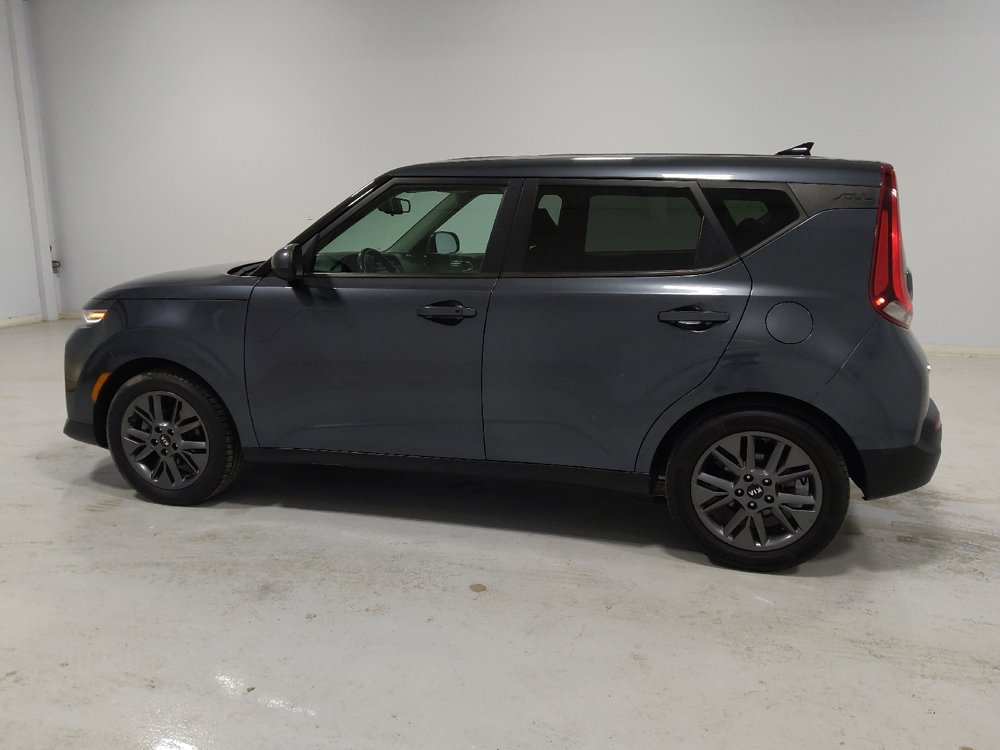 Used 2020 Kia Soul EX image 3