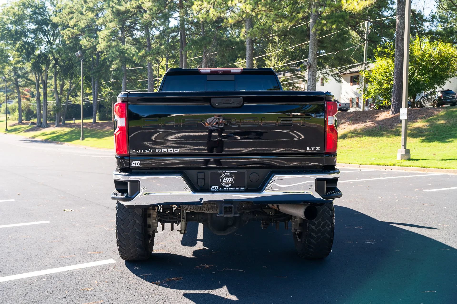 Used 2020 Chevrolet Silverado 3500 LTZ w/ LTZ Plus Package AWD/4WD image 7