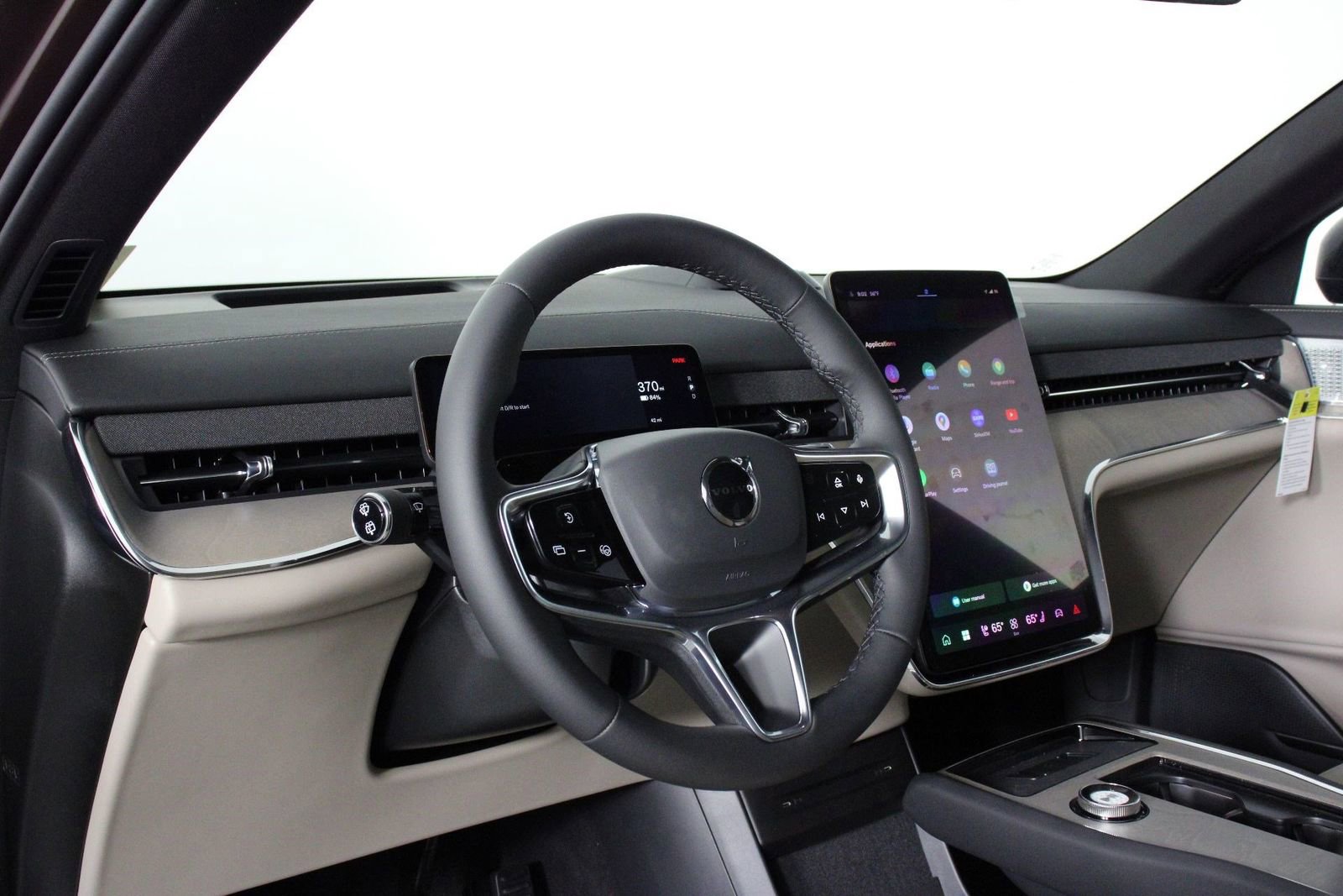 New 2025 Volvo EX90 Ultra image 8