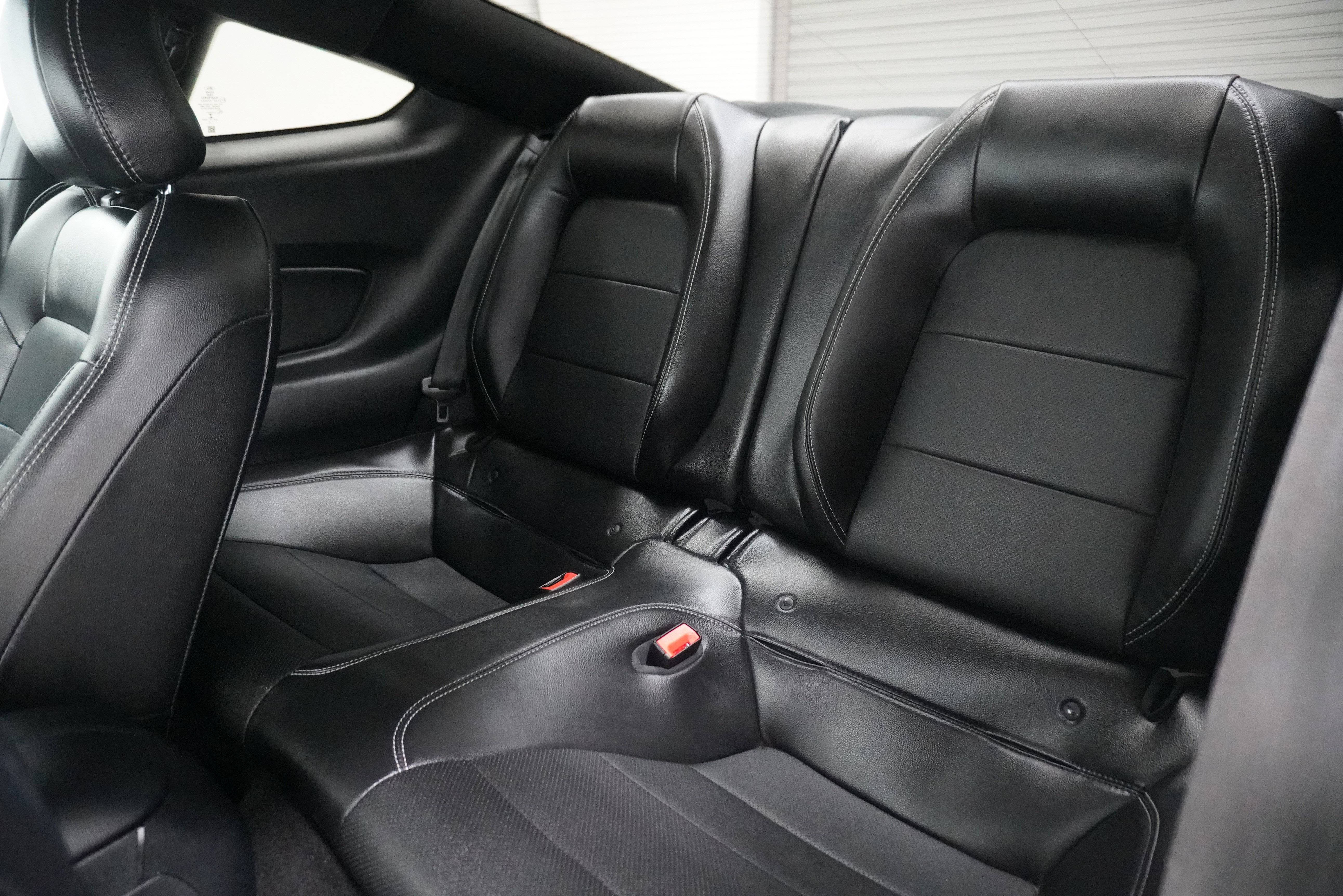 Used 2018 Ford Mustang GT Premium RWD image 14