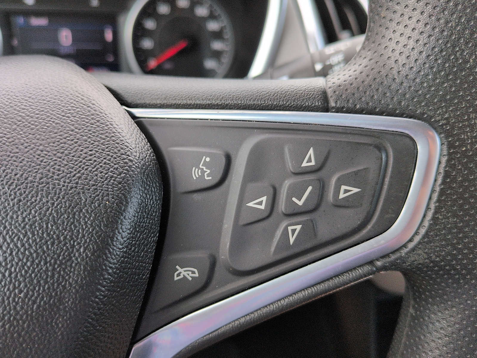 Used 2022 Chevrolet Equinox LT FWD image 18