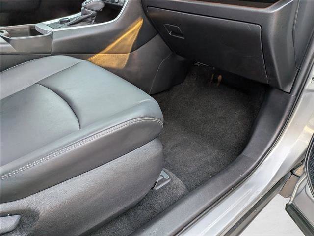 Used 2021 Toyota RAV4 Limited image 16