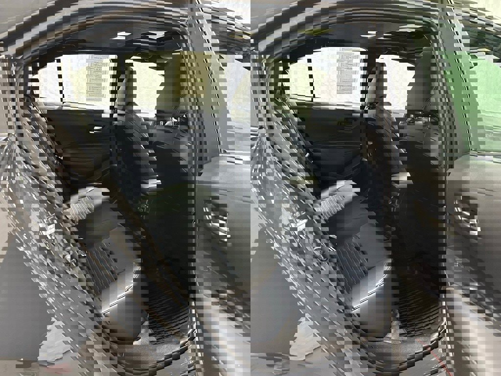 Used 2025 Toyota Corolla XSE image 40