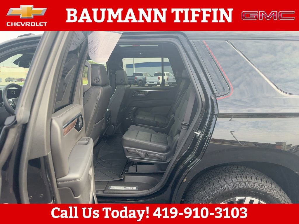 Used 2025 Chevrolet Tahoe Z71 w/ Comfort Package AWD/4WD image 18